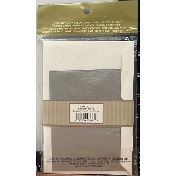 Jolees Boutique Madison Silver Gift Box With Satin Ribbon& Tissue Paper JS050302 - Picture 4 of 4